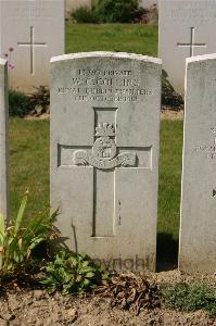 Tincourt New British Cemetery - Collins, P