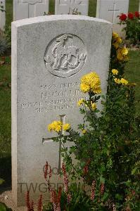 Tincourt New British Cemetery - Collins, W C