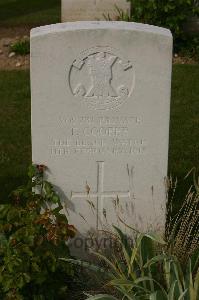 Tincourt New British Cemetery - Cooper, T