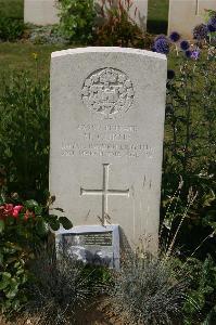 Tincourt New British Cemetery - Curtis, Michael