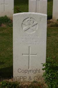 Tincourt New British Cemetery - Davies, E