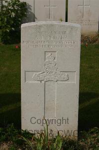 Tincourt New British Cemetery - Denyer, A E