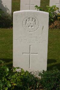 Tincourt New British Cemetery - Dickens, W W