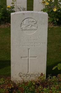 Tincourt New British Cemetery - Downes, T