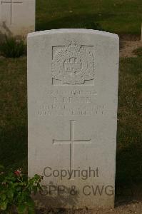 Tincourt New British Cemetery - Drake, R