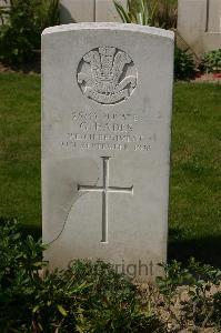 Tincourt New British Cemetery - Eades, G