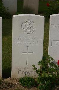 Tincourt New British Cemetery - Eagleton, A J
