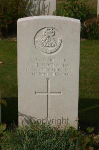 Tincourt New British Cemetery - Edmunds, A H