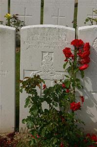 Tincourt New British Cemetery - Emanuel, E L R