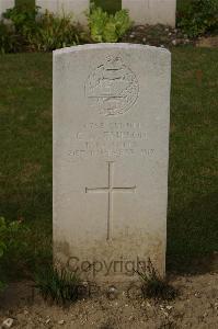 Tincourt New British Cemetery - Empson, G A