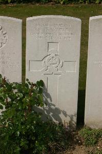 Tincourt New British Cemetery - Fearneley, H C