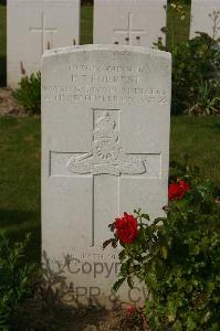 Tincourt New British Cemetery - Forrest, H T