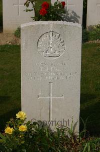 Tincourt New British Cemetery - Fox, Thomas John