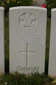 Tincourt New British Cemetery - Gartell, R J