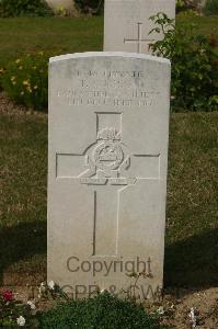 Tincourt New British Cemetery - Gasson, T