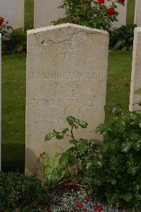 Tincourt New British Cemetery - Gebauer, Heinrich
