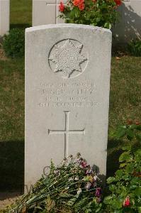 Tincourt New British Cemetery - Geraghty, J