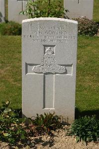 Tincourt New British Cemetery - Gercken, W C