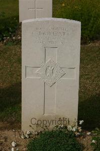 Tincourt New British Cemetery - Gilliatt, C J