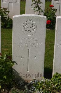Tincourt New British Cemetery - Graham, T