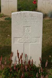 Tincourt New British Cemetery - Greene, R H