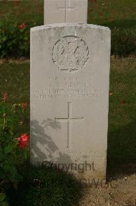 Tincourt New British Cemetery - Groves, James William