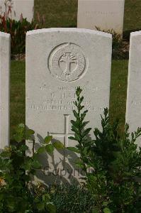 Tincourt New British Cemetery - Hale, G