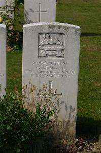 Tincourt New British Cemetery - Hall, G H