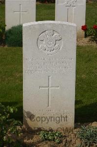 Tincourt New British Cemetery - Halliday, W G