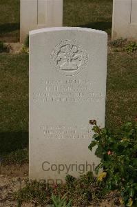 Tincourt New British Cemetery - Hamilton, H