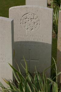 Tincourt New British Cemetery - Hanna, F