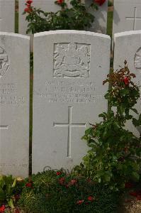 Tincourt New British Cemetery - Harcombe, Frank Edgar