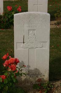 Tincourt New British Cemetery - Harper, A R