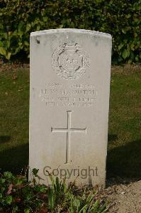 Tincourt New British Cemetery - Haunton, H W