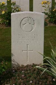 Tincourt New British Cemetery - Haycock, E