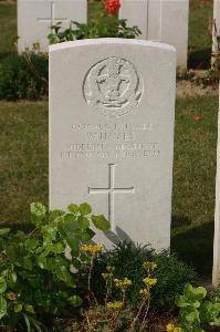 Tincourt New British Cemetery - Hayes, W