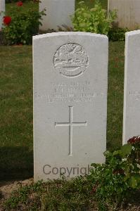 Tincourt New British Cemetery - Henson, R