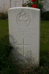 Tincourt New British Cemetery - Hogan, J