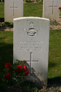 Tincourt New British Cemetery - Hunt, H H