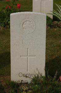 Tincourt New British Cemetery - Innes, James David