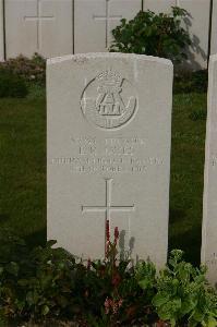 Tincourt New British Cemetery - Jayes, E H