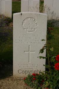 Tincourt New British Cemetery - Johnston, Francis Harold