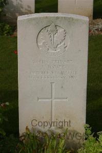 Tincourt New British Cemetery - Jones, J