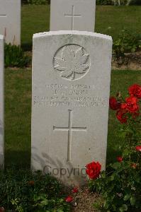 Tincourt New British Cemetery - Kidson, James