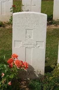 Tincourt New British Cemetery - Lamiman, J