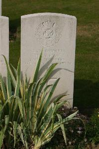 Tincourt New British Cemetery - Latham, Harold
