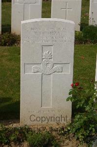 Tincourt New British Cemetery - Linehan, T