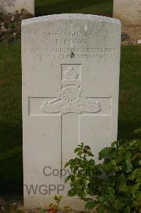 Tincourt New British Cemetery - Long, F