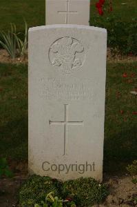 Tincourt New British Cemetery - Loughlin, C