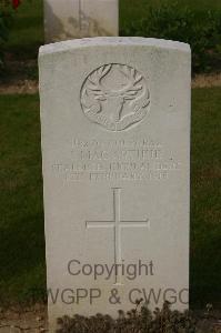 Tincourt New British Cemetery - MacArthur, J